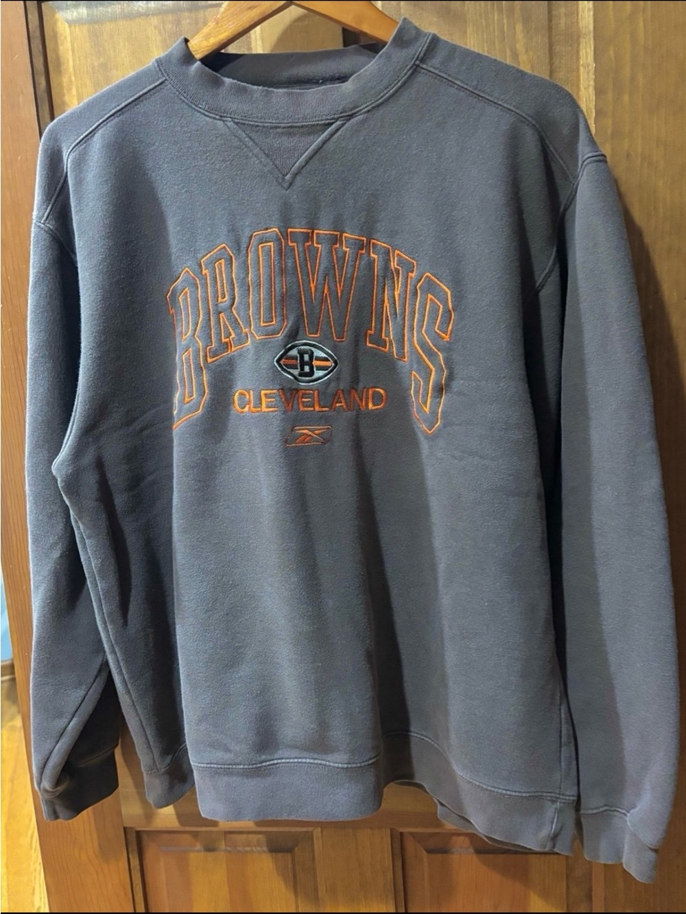 Vintage REEBOK NFL Cleveland Browns Embroidered Logo Crewneck Sweatshirt